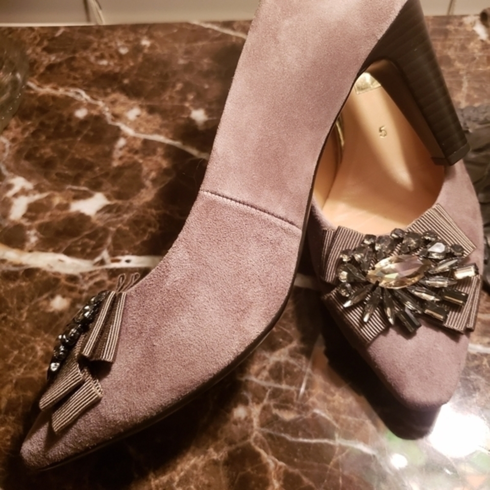 Vintage Gabor Suede Heels - Picture 9 of 11